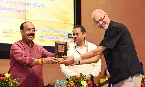 गुणवत्तापूर्ण निर्माण सामग्रियों के चयन के लिए मानकों की जानकारी जरूरी : अरुण साव गुणवत्तापूर्ण निर्माण सामग्रियों के चयन के लिए मानकों की जानकारी जरूरी : अरुण साव