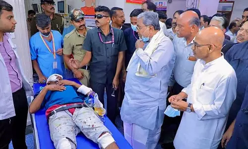 CM ने बेंगलुरु के विक्टोरिया और वाणीविलास अस्पतालों का दौरा किया
