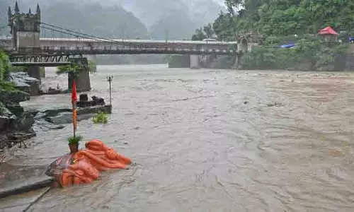 Mandi में मूसलाधार बारिश ने मचाई तबाही Mandi में मूसलाधार बारिश ने मचाई तबाही