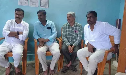 हम कार्यकर्ताओं के साथ खड़े रहेंगे: विधायक कोठा प्रभाकर रेड्डी हम कार्यकर्ताओं के साथ खड़े रहेंगे: विधायक कोठा प्रभाकर रेड्डी