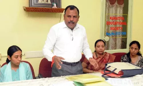 ब्लैकमेल के आगे कोई नहीं झुकता: नीला सत्यनारायण ब्लैकमेल के आगे कोई नहीं झुकता: नीला सत्यनारायण