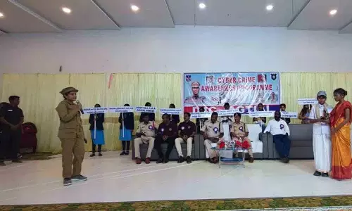 साइबर अपराधियों की पैसा कमाने की साजिशें: साइबर क्राइम डीएसपी वेंकटरमण साइबर अपराधियों की पैसा कमाने की साजिशें: साइबर क्राइम डीएसपी वेंकटरमण