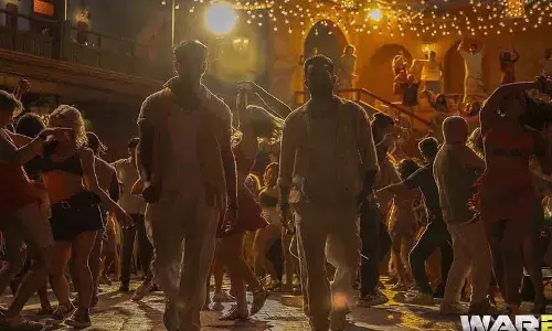 एनटीआर ने ऋतिक रोशन के साथ किया डांस.. वॉर 2 का पार्टी सॉन्ग अपडेट