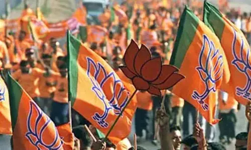 कुछ भाजपा जिला अध्यक्ष सवालों के घेरे में, पद जाने का भी डर कुछ भाजपा जिला अध्यक्ष सवालों के घेरे में, पद जाने का भी डर