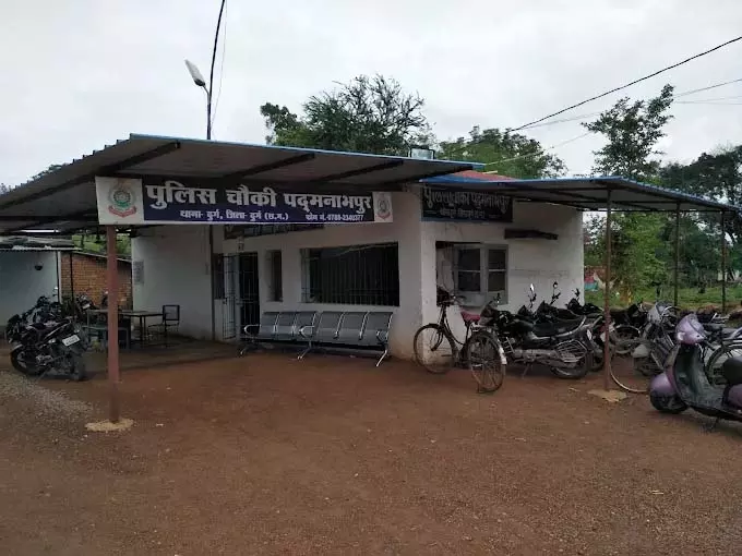 कांस्टेबल ने फांसी लगाकर दे दी जान कांस्टेबल ने फांसी लगाकर दे दी जान
