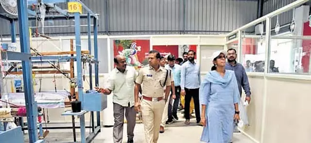 CM नायडू मंगलागिरी ऑटोनगर में राष्ट्रीय हथकरघा दिवस समारोह में भाग लेंगे CM नायडू मंगलागिरी ऑटोनगर में राष्ट्रीय हथकरघा दिवस समारोह में भाग लेंगे