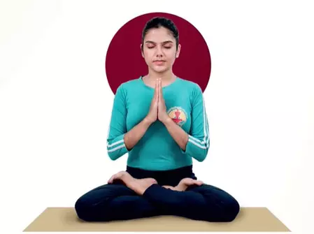 योग से पहले इस सरल लेकिन कमाल की मुद्रा का जरूर करें अभ्यास, मन प्रसन्न तो स्वस्थ रहेगा शरीर योग से पहले इस सरल लेकिन कमाल की मुद्रा का जरूर करें अभ्यास, मन प्रसन्न तो स्वस्थ रहेगा शरीर