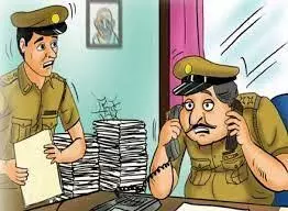 Kasganj: फर्जी मुकदमे और घूसखोरी के आरोप में घिरी पुलिस Kasganj: फर्जी मुकदमे और घूसखोरी के आरोप में घिरी पुलिस