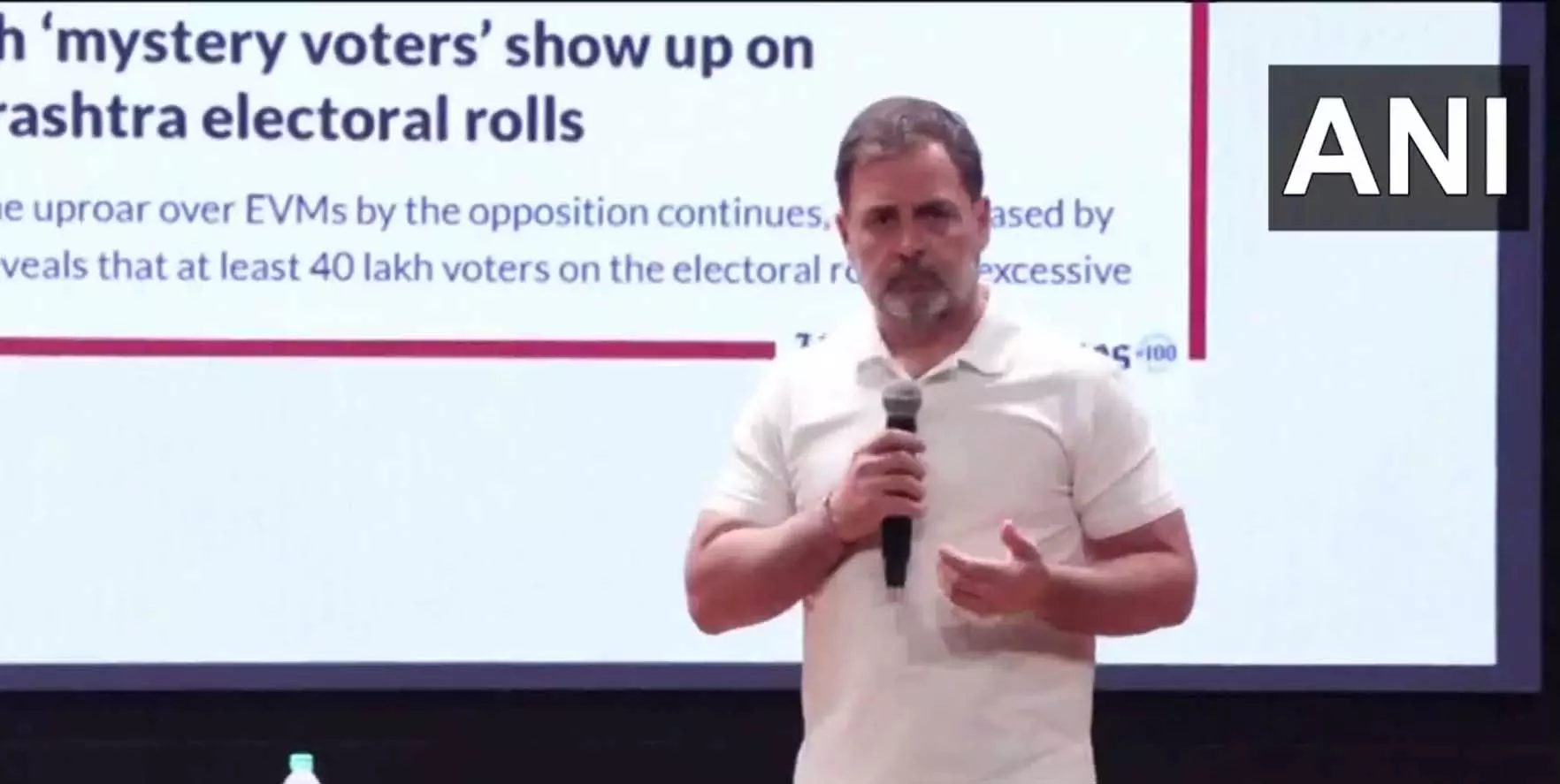 राहुल गांधी की बड़ी प्रेस कॉन्फ्रेंस, लगाए गंभीर आरोप, दागे कई सवाल राहुल गांधी की बड़ी प्रेस कॉन्फ्रेंस, लगाए गंभीर आरोप, दागे कई सवाल