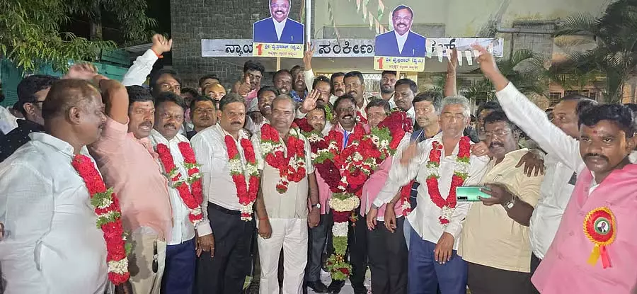 Karnataka : अनेकल तालुक वकील संघ के अध्यक्ष निर्वाचित Karnataka : अनेकल तालुक वकील संघ के अध्यक्ष निर्वाचित
