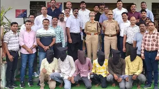सब्जीवाला निकला डकैत, रायगढ़ में पुलिस ने लूटकांड का किया खुलासा सब्जीवाला निकला डकैत, रायगढ़ में पुलिस ने लूटकांड का किया खुलासा