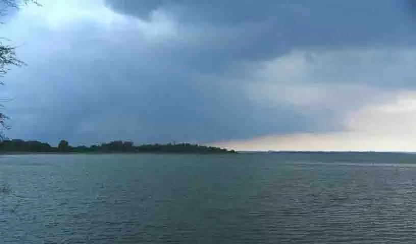 जल बोर्ड Osmansagar और हिमायतसागर जलाशयों में बढ़ते स्तर पर नज़र रख रहा जल बोर्ड Osmansagar और हिमायतसागर जलाशयों में बढ़ते स्तर पर नज़र रख रहा