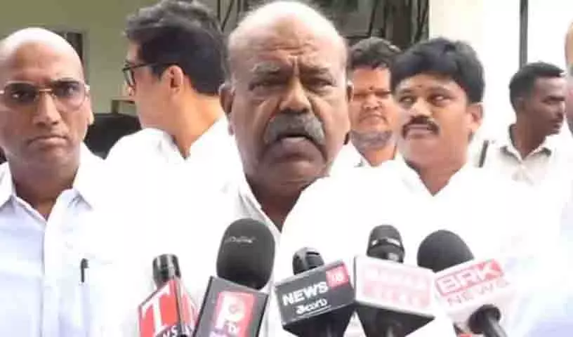 KCR को निशाना बनाने के लिए तेलंगाना की कृषि भूमि को पानी से वंचित कर रही कांग्रेस सरकार: BRS KCR को निशाना बनाने के लिए तेलंगाना की कृषि भूमि को पानी से वंचित कर रही कांग्रेस सरकार: BRS