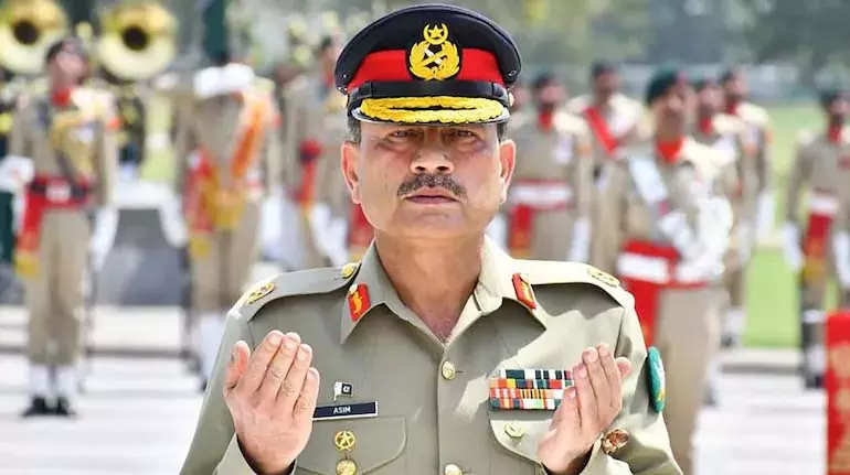 कैसे एक जनरल पाकिस्तान के सत्ता मानचित्र को नया रूप दे रहा कैसे एक जनरल पाकिस्तान के सत्ता मानचित्र को नया रूप दे रहा