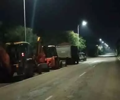 नवा रायपुर में मुरुम खनन करने वालों पर कार्यवाही, 7 JCB और 11 हाईवा जब्त नवा रायपुर में मुरुम खनन करने वालों पर कार्यवाही, 7 JCB और 11 हाईवा जब्त