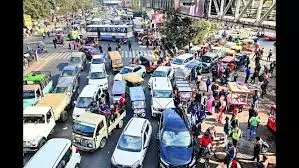 Kerala : शांति नगर जंक्शन पर सिग्नल फेल होने से यातायात अस्त-व्यस्त Kerala : शांति नगर जंक्शन पर सिग्नल फेल होने से यातायात अस्त-व्यस्त
