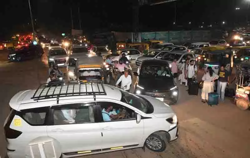 केंद्रीय मंत्री ने चंडीगढ़ रेलवे स्टेशन के पुनरुद्धार के लिए कोई समयसीमा नहीं बताई: Tiwari केंद्रीय मंत्री ने चंडीगढ़ रेलवे स्टेशन के पुनरुद्धार के लिए कोई समयसीमा नहीं बताई: Tiwari