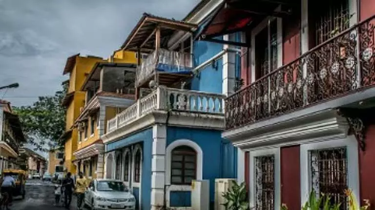 GOA: फॉनटेनहास-साओ टोम में अनियमित पर्यटन से स्थानीय लोगों में आक्रोश GOA: फॉनटेनहास-साओ टोम में अनियमित पर्यटन से स्थानीय लोगों में आक्रोश
