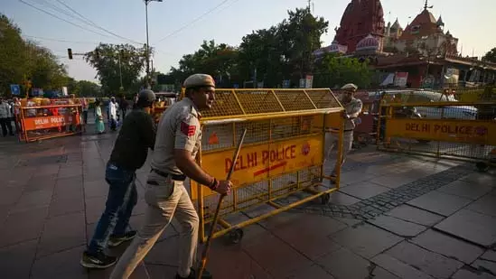 दिल्ली पुलिस की तैयारी, 10,000 पुलिसकर्मी और ड्रोन रोधी सुरक्षा तंत्र दिल्ली पुलिस की तैयारी, 10,000 पुलिसकर्मी और ड्रोन रोधी सुरक्षा तंत्र