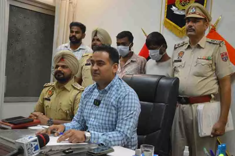Ludhiana: चोर गिरोह के दो सदस्य गिरफ्तार, चार वाहन बरामद Ludhiana: चोर गिरोह के दो सदस्य गिरफ्तार, चार वाहन बरामद