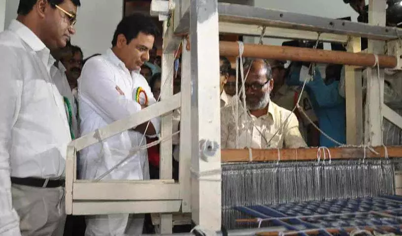 हमारे नेताओं में करघे से चमत्कार करने की क्षमता है: केटीआर हमारे नेताओं में करघे से चमत्कार करने की क्षमता है: केटीआर