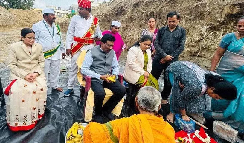 मधिरा में न्यायालय भवन के निर्माण के लिए भूमिपूजन समारोह मधिरा में न्यायालय भवन के निर्माण के लिए भूमिपूजन समारोह