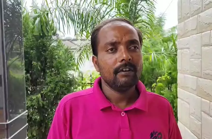 बंगाली प्रवासी मजदूर किसी तरह हरियाणा से भाग निकले बंगाली प्रवासी मजदूर किसी तरह हरियाणा से भाग निकले