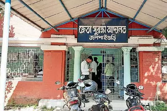 उपभोक्ता संरक्षण न्यायालय में मुकदमों का पहाड़ बढ़ता जा रहा उपभोक्ता संरक्षण न्यायालय में मुकदमों का पहाड़ बढ़ता जा रहा