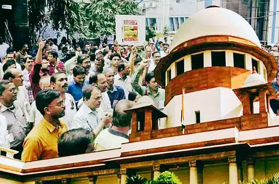 राज्य सरकार ने भ्रम की स्थिति पैदा कर फायदा उठाने की कोशिश की राज्य सरकार ने भ्रम की स्थिति पैदा कर फायदा उठाने की कोशिश की