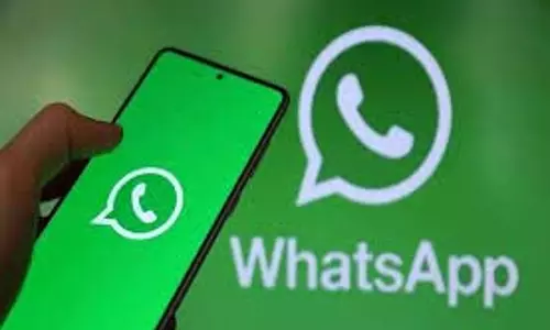 WhatsApp: आ गया सबसे कमाल का फीचर, अब स्कैमर्स पर नहीं रहेगी कोई रहम WhatsApp: आ गया सबसे कमाल का फीचर, अब स्कैमर्स पर नहीं रहेगी कोई रहम