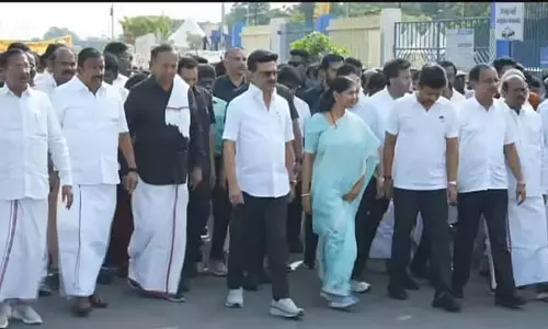 करुणानिधि स्मृति दिवस: मुख्यमंत्री स्टालिन के नेतृत्व में शांतिपूर्ण रैली