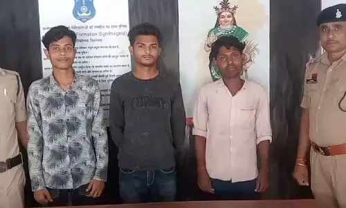 ठगी के पैसे का लेनदेन, गिरोह में शामिल तीन और युवक गिरफ्तार