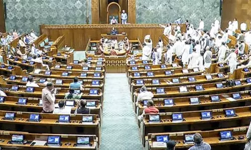 ट्रंप टैरिफ को लेकर सांसद हिबी ईडन ने लोकसभा में दिया स्थगन प्रस्ताव