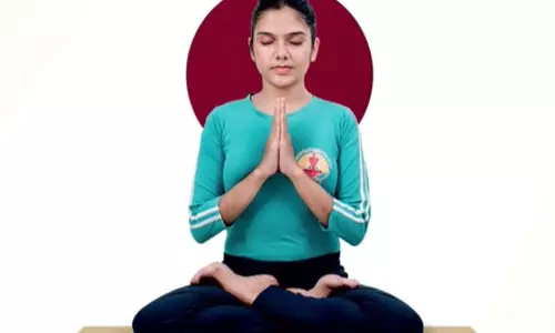 योग से पहले इस सरल लेकिन कमाल की मुद्रा का जरूर करें अभ्यास, मन प्रसन्‍न तो स्वस्थ रहेगा शरीर