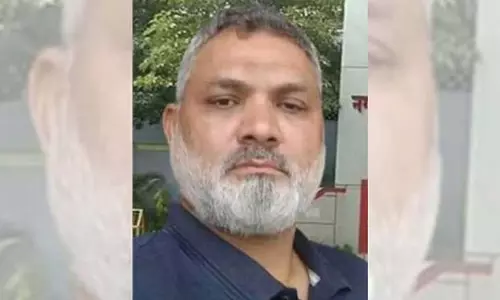 Indore : जिला अदालत ने अनवर कादरी को आत्मसमर्पण के लिए एक महीने का समय दिया Indore : जिला अदालत ने अनवर कादरी को आत्मसमर्पण के लिए एक महीने का समय दिया
