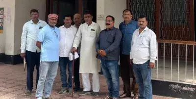 Ballia: वेतन में देरी पर भड़का प्राथमिक शिक्षक संघ