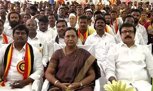 DMK शासन उतार-चढ़ाव का मिश्रण है : प्रेमलता विजयकांत DMK शासन उतार-चढ़ाव का मिश्रण है : प्रेमलता विजयकांत
