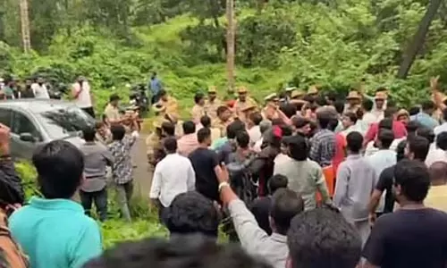 धर्मस्थल हमला मामला: चार के खिलाफ FIR दर्ज, राख से ढकी जली हुई लाश जैसी स्थिति