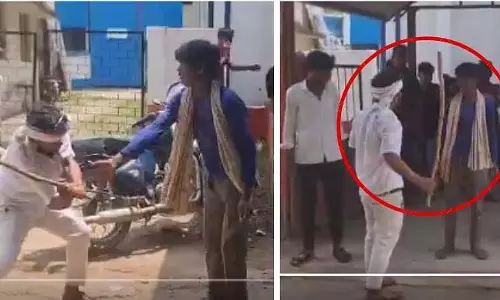 MP : सतना में चोरी के शक में शख्स की बेरहमी से पिटाई