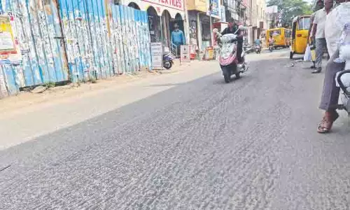 चूलैमेडु हाई रोड को फिर से बिछाने का काम, निवासियों ने GCC से किया आग्रह