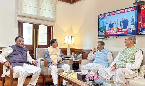 CM मोहन माझी ने केंद्रीय मंत्री प्रल्हाद जोशी से केंद्रीय पूल में ओडिशा का चावल कोटा बढ़ाने का आग्रह किया