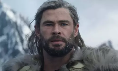 क्या Chris Hemsworth एवेंजर्स: डूम्सडे में अपने प्रतिष्ठित किरदार थॉर को अलविदा कहेंगे?