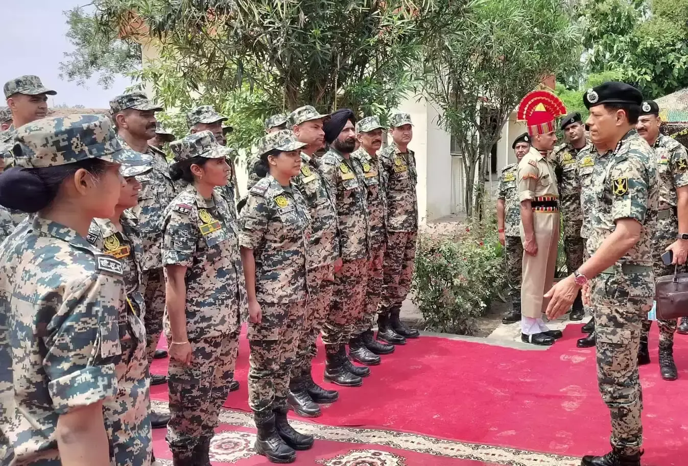 Chandigarh: BSF की ताकत पर भरोसा रखे देश: DG चौधरी Chandigarh: BSF की ताकत पर भरोसा रखे देश: DG चौधरी