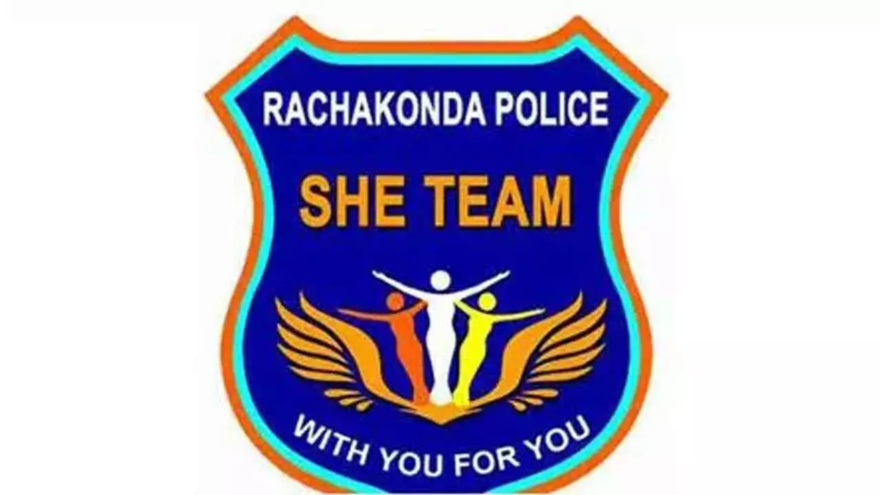 Telangana: राचकोंडा शी टीम्स ने महिलाओं को परेशान करने के आरोप में 187 लोगों को गिरफ्तार किया Telangana: राचकोंडा शी टीम्स ने महिलाओं को परेशान करने के आरोप में 187 लोगों को गिरफ्तार किया