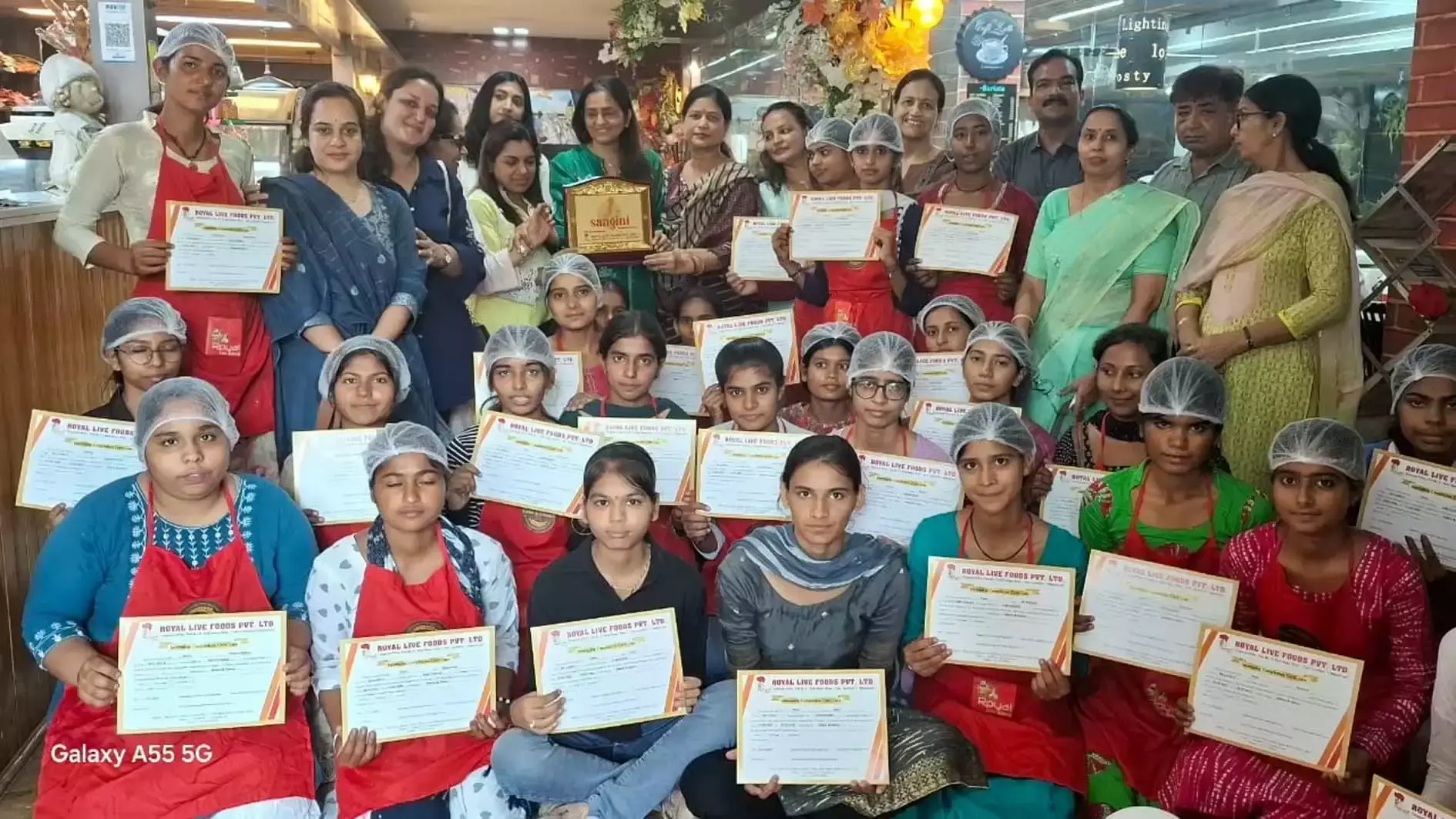 Hisar: इंटर्नशिप से जुड़ेंगे शिक्षा और उद्योग: सुनीता अग्रवाल