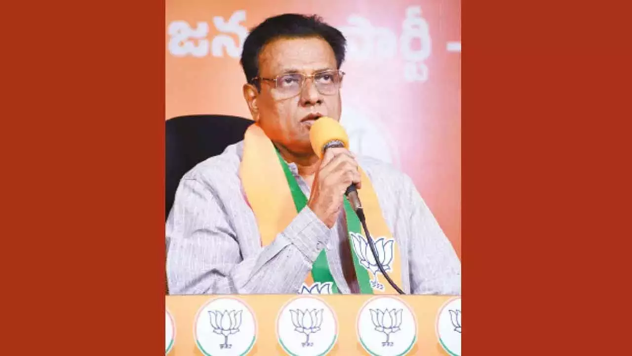 Telangana: भाजपा ने रेवंत के बीसी धरने को ‘राजनीतिक स्टंट’ बताया
