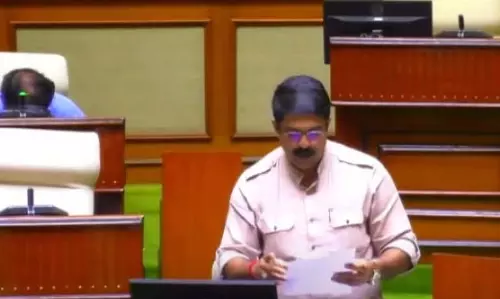 फतोर्दा MLA विजय सरदेसाई ने माटोली विक्रेताओं के लिए राहत की मांग की फतोर्दा MLA विजय सरदेसाई ने माटोली विक्रेताओं के लिए राहत की मांग की