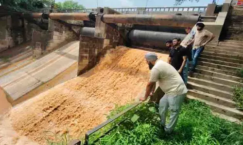 Sukhna जलस्तर खतरे के निशान पर पहुंचने पर द्वार खोले गए