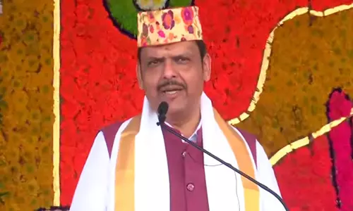 सरकारें आएंगी जाएंगी, लेकिन देश रहना चाहिए: फडणवीस ने दिया राष्ट्रीय एकता का संदेश