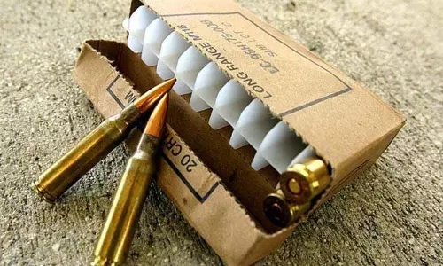 Jammu: न्यू बस स्टैंड के पास 7.62 एमएम के 9 जिंदा कारतूस बरामद Jammu: न्यू बस स्टैंड के पास 7.62 एमएम के 9 जिंदा कारतूस बरामद